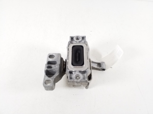 Volkswagen Tiguan (2007–2016) Engine mount 5N0199262M - 4
