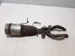 VOLVO XC90 (2015–2024) Front shock absorber 31451080 - 3