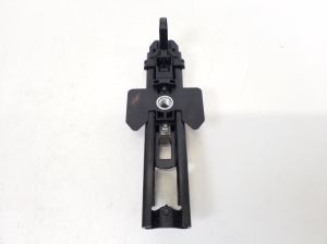   Seat belt height adjuster  -  