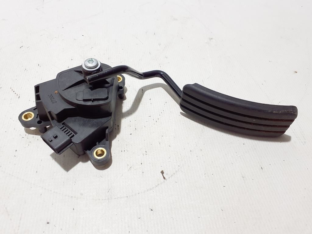 RENAULT Zoe 1 generation (2012-2023) Throttle Pedal 180021178R 21738329