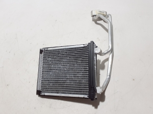  Interior shoulder radiator 