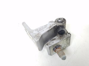 AUDI S5 8T3 (2007–2016) Front door top hinge 8K0831401E - 3