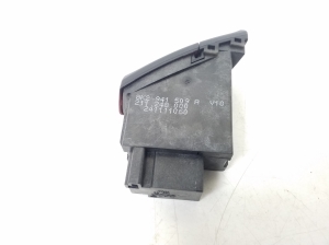 AUDI S5 8T3 (2007–2016) Hazard light switch 8K2941509A - 2