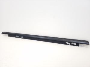 AUDI S5 8T3 (2007–2016) Rear side door outer window molding 8T8853763E - 3