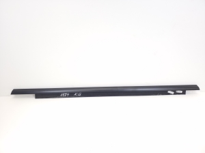   Rear side door outer window molding  - 8T8853763E 