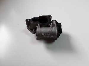  EGR valve 