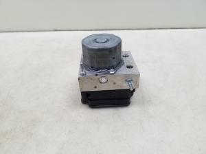 Mercedes Benz A-Class 176 (2012–2018) ABS unit A1764310200 - 2