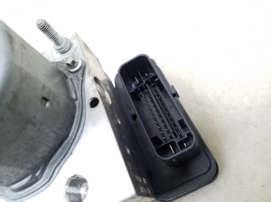 Mercedes Benz A-Class 176 (2012–2018) ABS unit A1764310200 - 3