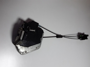 Suzuki Grand Vitara II (2005–2015) Rear side door lock 8235065J11 - 2