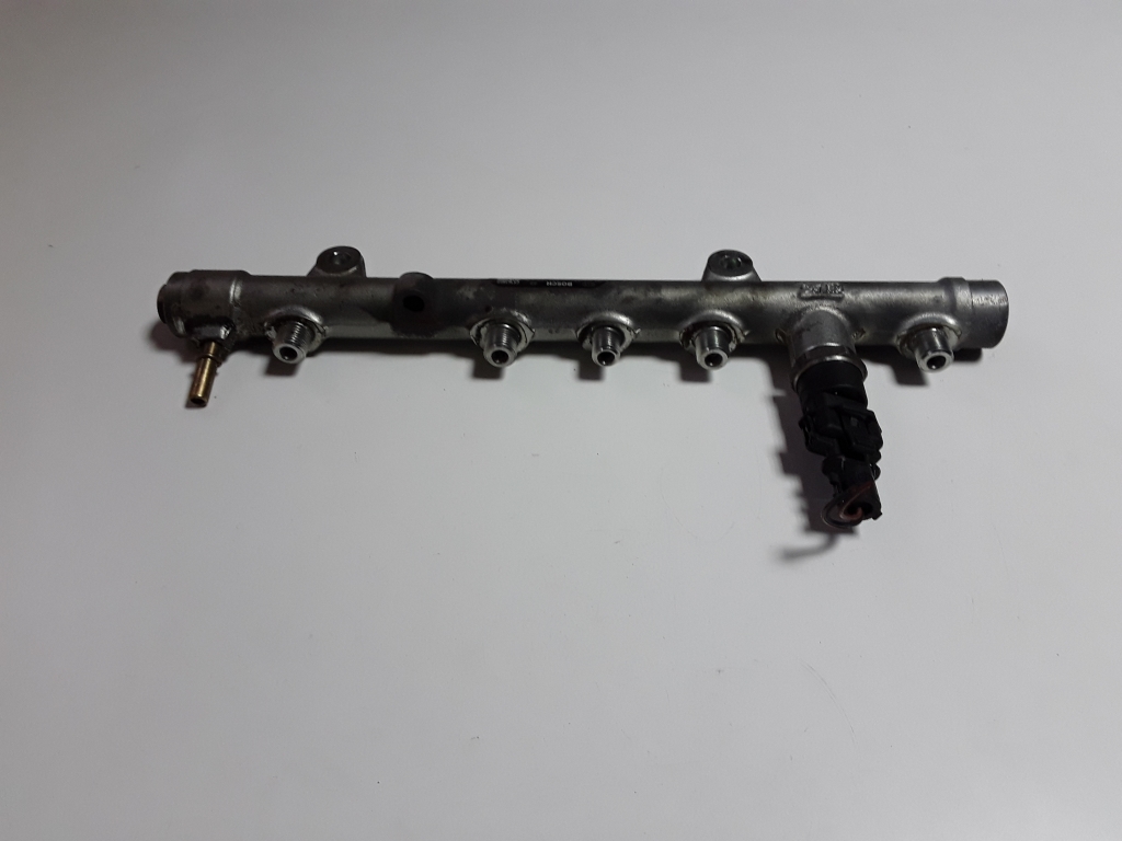Suzuki Grand Vitara II (2005–2015) Kõrgsurve kütusetoru 8200396999 Suzuki Grand Vitara II (2005–2015) Kõrgsurve kütusetoru 8200396999