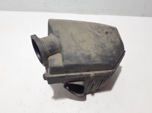   Air filter housing 