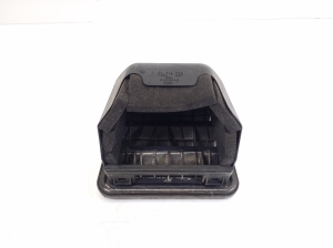   Rear fender vent grille  - 8K0819161B 