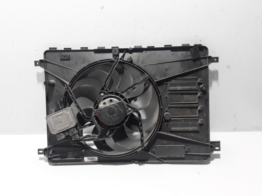 VOLVO V60 1 generation (2010-2020) Radiateur de ventilateur de refroidissement du moteur 31686806, 31293778 21744927