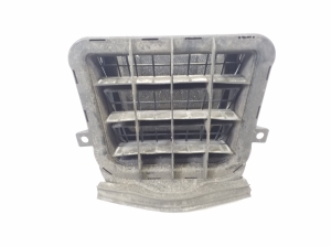   Rear fender vent grille  - 8K0819161B 