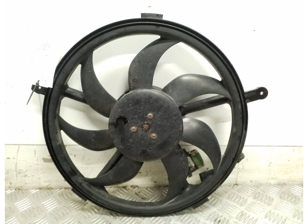 MINI Countryman 1 generation (R60) (2010-2016) Engine Cooling Fan Radiator 17428509990 21744737