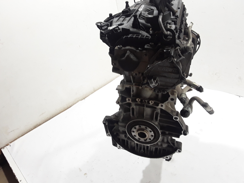 VOLVO V60 1 generation (2010-2020) Motor gol D5204T7 21750185