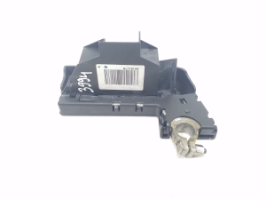   Positive cable terminal  - 8J0915459 