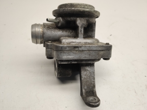  EGR valve 