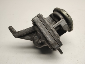  EGR valve 