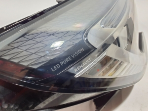 RENAULT Clio V (2019–2026) Scheinwerfer vorne 260108676R - 2