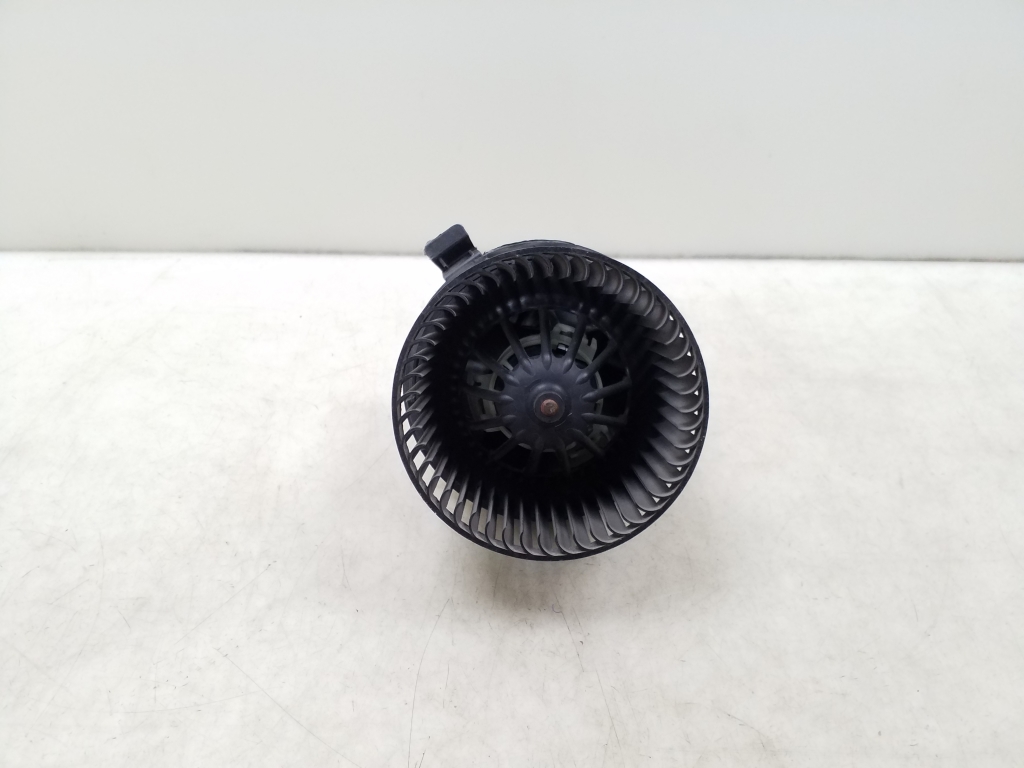 RENAULT Clio 3 generation (2005-2012) Fűtésventilátor GMVB85P35 24989216