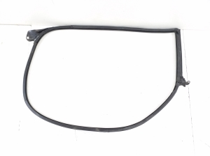 Esiukse tihenduskumm - 8T8831708