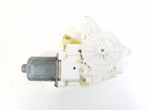   Fensterhebermotor vorne  - A2518200842 