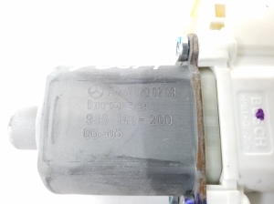 Mercedes Benz GL-Class 164 (2006–2012) Hinterer Seitentür-Fensterhebermotor A2518200208 - 3