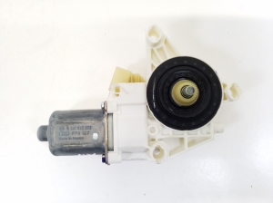 Mercedes Benz GL-Class 164 (2006–2012) Front door window regulator motor A2518200742 - 2