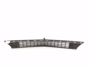  Front bumper lower grille 