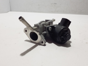  EGR valve 