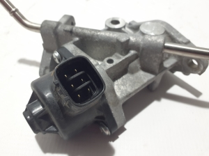  EGR valve 