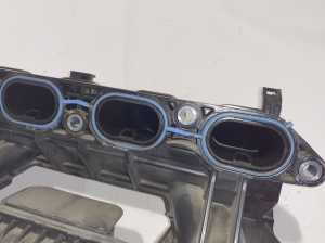  Intake manifold 