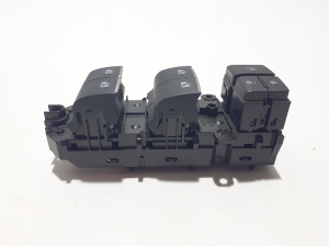 TOYOTA CHR (2016–2026) Front door glass switch 84040F4020 - 2