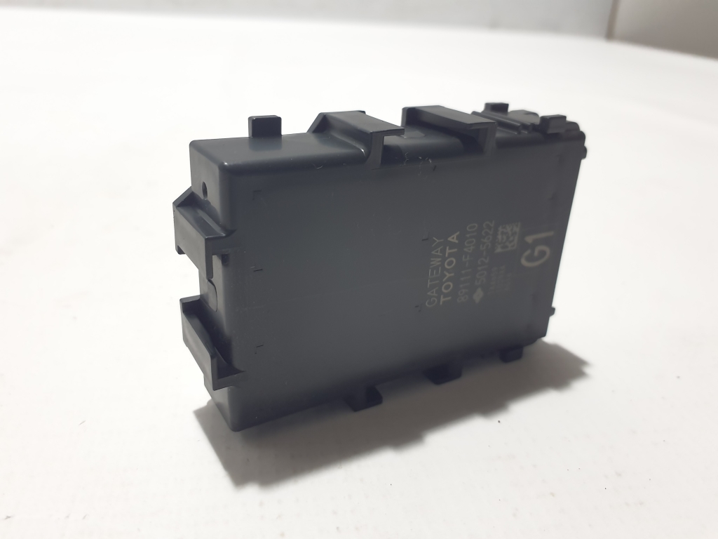 TOYOTA C-HR 1 generation (2016-2023) Relays 89111F4010 21780613