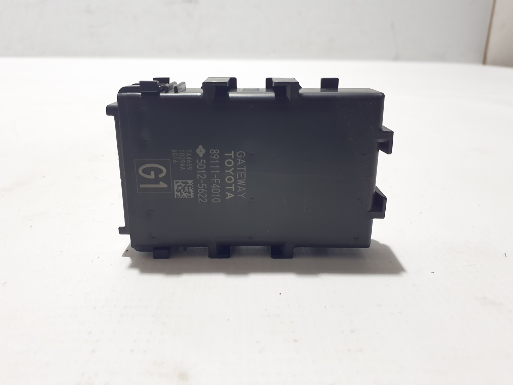 TOYOTA C-HR 1 generation (2016-2023) Relays 89111F4010 21780613