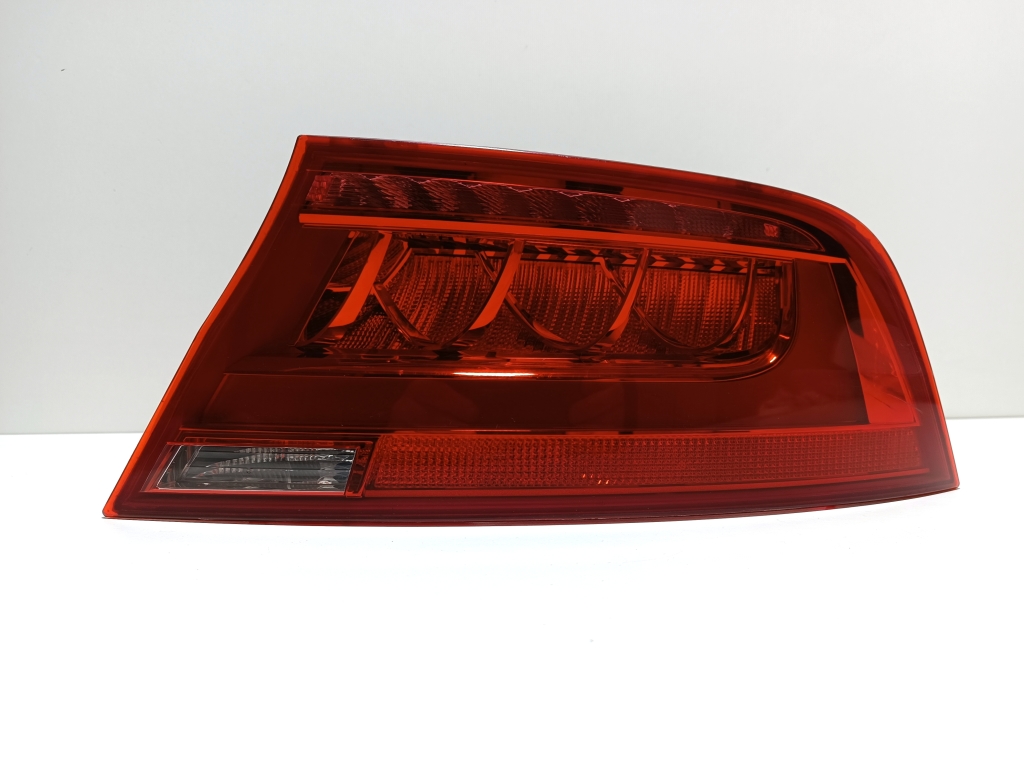 AUDI A7 C7/4G (2010-2020) Rear Right Taillight Lamp 4G8945096 21800350