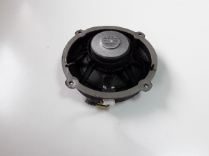 Kia Sportage (2016–2021) Rear side door speaker 96330D9000 - 3