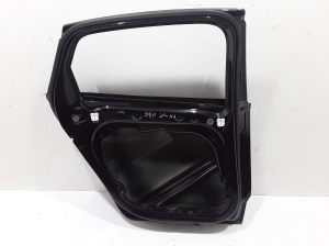 VOLVO S90 (2016–2026) Tagumised küljeuksed 31689115 - 2