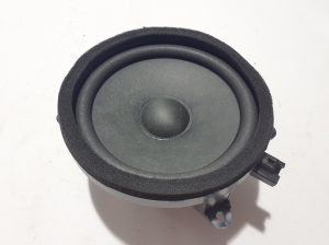   Rear side door speaker 