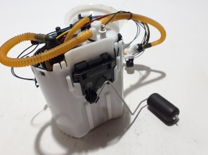 VOLVO S90 (2016–2026) Kütusepump paagis 31465817 - 2