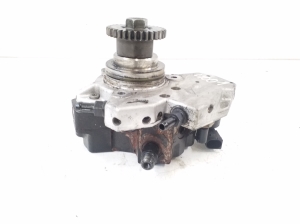 Mercedes Benz GL-Class 164 (2006–2012) Kraftstoffpumpe A6420700201 - 4