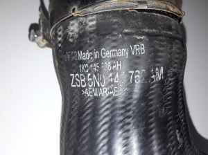 Volkswagen Tiguan (2007–2016) Intercooler hose 1K0145638AH - 3