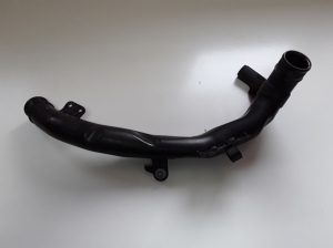 Volkswagen Tiguan (2007–2016) Intercooler hose 5N0145840C - 3