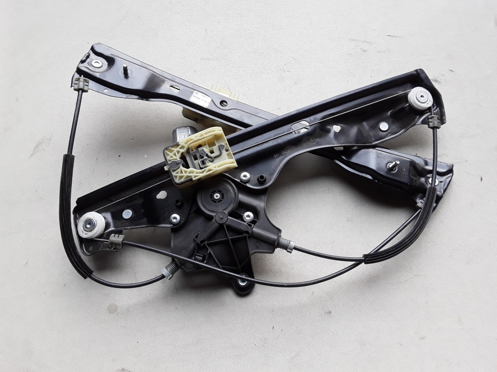 OPEL Astra K (2015-2021) Front Right Door Window Regulator 13406674 22582472