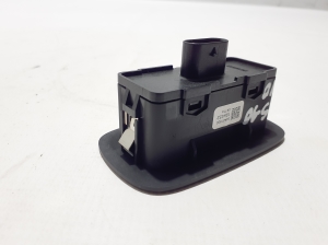  Rear cover closing switch 