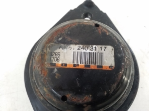 Mercedes Benz GL-Class 164 (2006–2012) Engine mount A2512403117 - 3