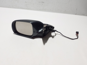   Side mirror and its details 