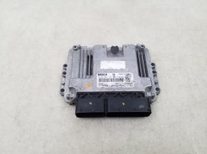 Calculateur moteur - 391112A964