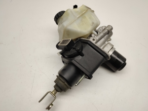   Master cylinder 